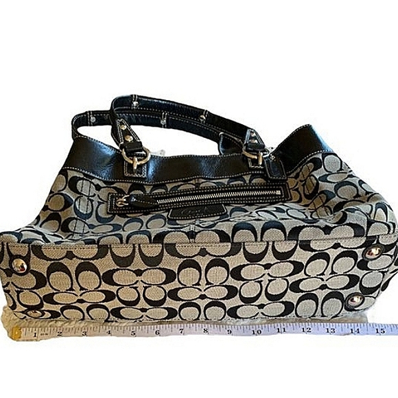 COACH 2 PIECE AUTH SIGNATURE PENELOPE  CROSSBODY TOTE W/ WRISTLET SET EUC - Picture 6 of 15